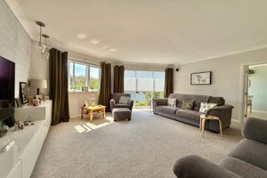 Southerly Lounge- click for photo gallery